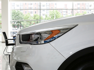 2019EcoBoost 180  VI ^