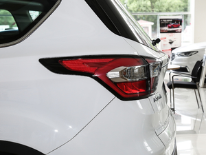 2019EcoBoost 180  VI ^