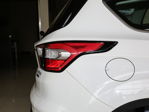 2019EcoBoost 180  VI ^