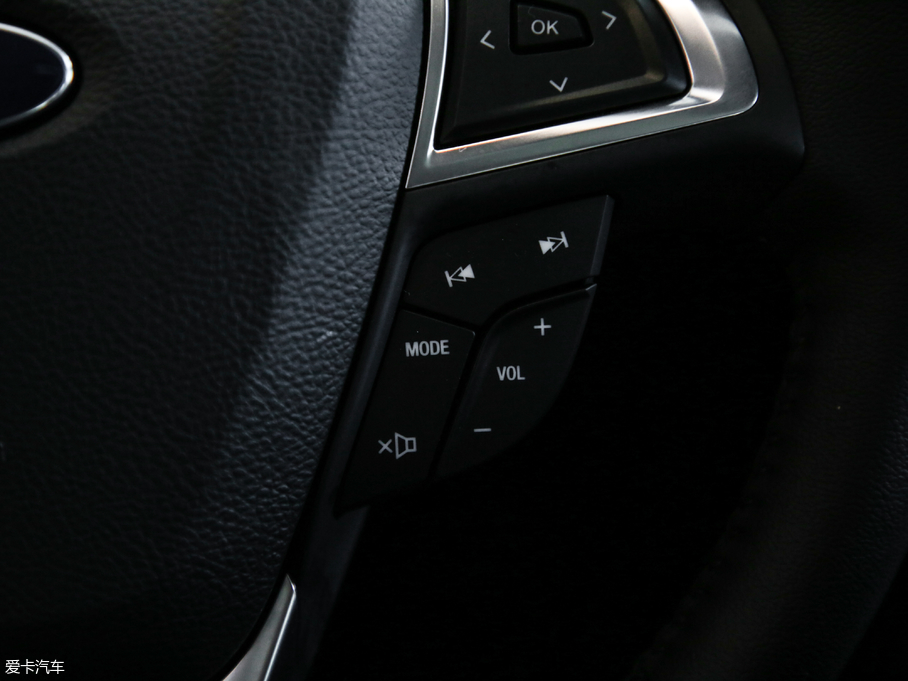 2019ɵϚW EcoBoost 180 ǿؕr V