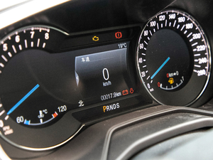 2019款EcoBoost 245 智控旗舰型 国V 中控区