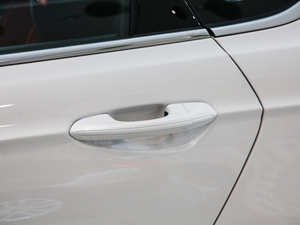 2019EcoBoost 180 ǿؕr V ^