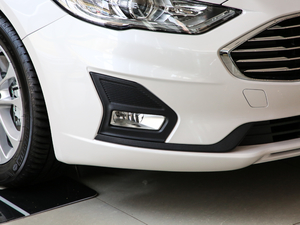 2019EcoBoost 180 ǿؕr V ^