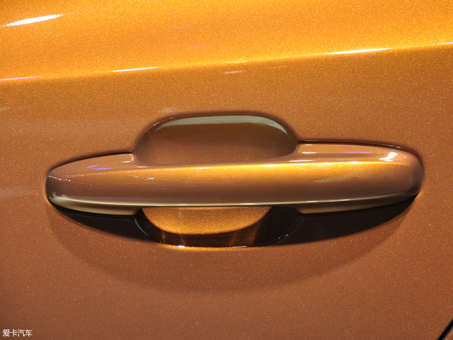 2020���˹Active EcoBoost 180 �Ԅӄ�ҫ��