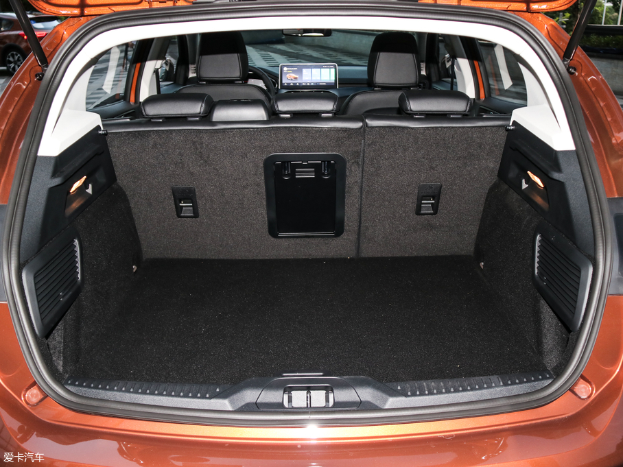 2020˹Active EcoBoost 180 Ԅӄҫ