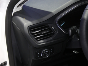 2020EcoBoost 180 Ԅ(dng)ų п؅^(q)