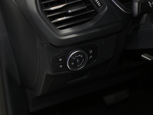 2020EcoBoost 180 Ԅ(dng)ų п؅^(q)