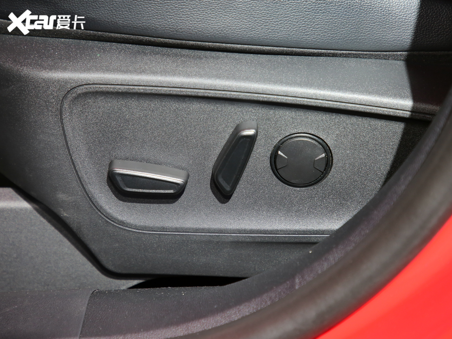 2020JH EcoBoost 245 v ST-LINE