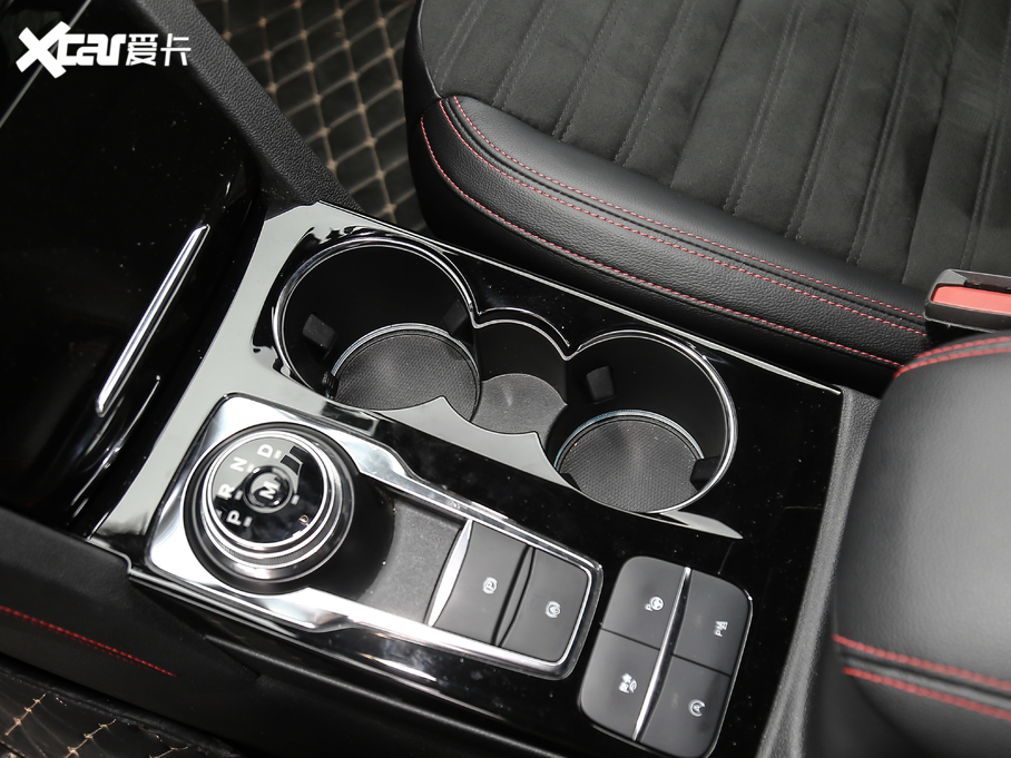 2020JH EcoBoost 245 v ST-LINE