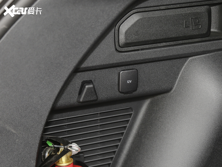 2020JH EcoBoost 245 v ST-LINE