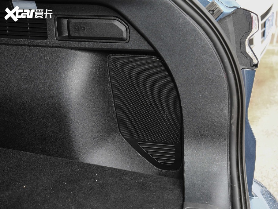 2020JH EcoBoost 245 v ST-LINE