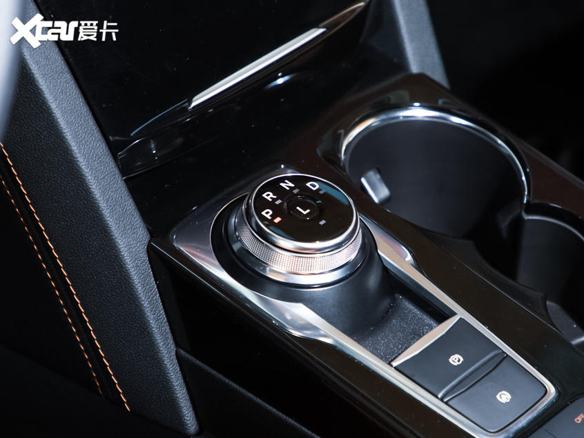 長(zhǎng)安福特2019款Escape