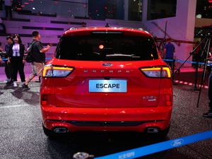 2020EcoBoost 245 v ST-LINE 	