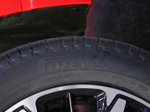 2020EcoBoost 245 (q)v ST-LINE ݆̥Ʒ