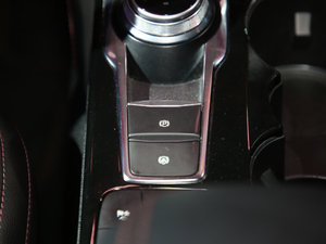 2020EcoBoost 245 v ST-LINE v܇Ƅ