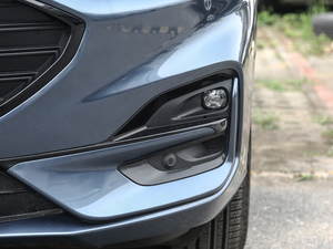 2020EcoBoost 245 v ST-LINE ǰF