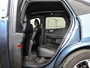 2020EcoBoost 245 v ST-LINE ſg