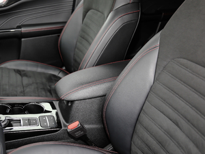 2020EcoBoost 245 v ST-LINE 