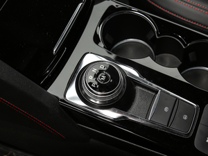 2020EcoBoost 245 v ST-LINE QU