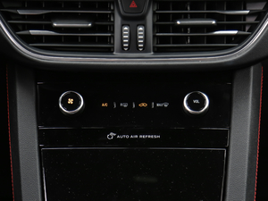 2020EcoBoost 245 (q)v ST-LINE {(dio){(dio)(ji)