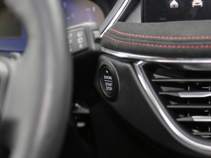 2020EcoBoost 245 v ST-LINE п؅^