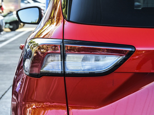 2020EcoBoost 245 ҫ ^