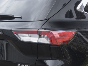 2020EcoBoost 245 ҫ ^