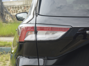 2020EcoBoost 245 ҫ ^