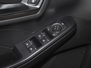 2020EcoBoost 245  {܇ƅ^	