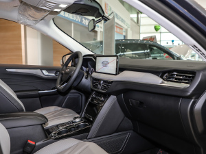 2020EcoBoost 245 ۼ п؅^