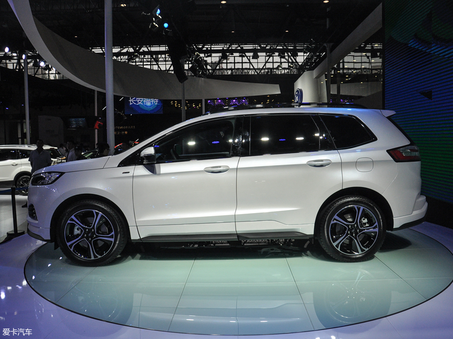 2020J EcoBoost 245 ST-Line 7