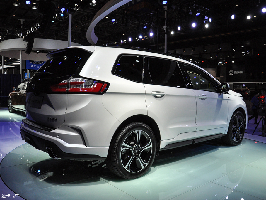 2020J EcoBoost 245 ST-Line 7