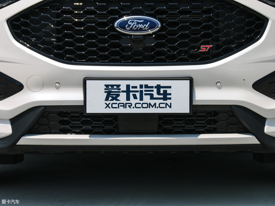 2020J EcoBoost 330 (q)ST 7