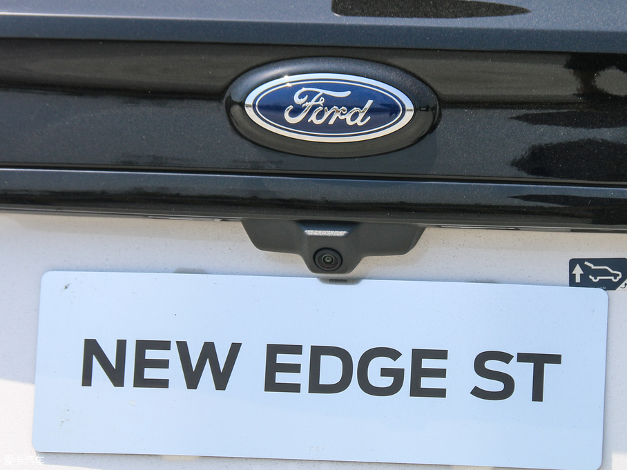 2020J EcoBoost 330 (q)ST 7