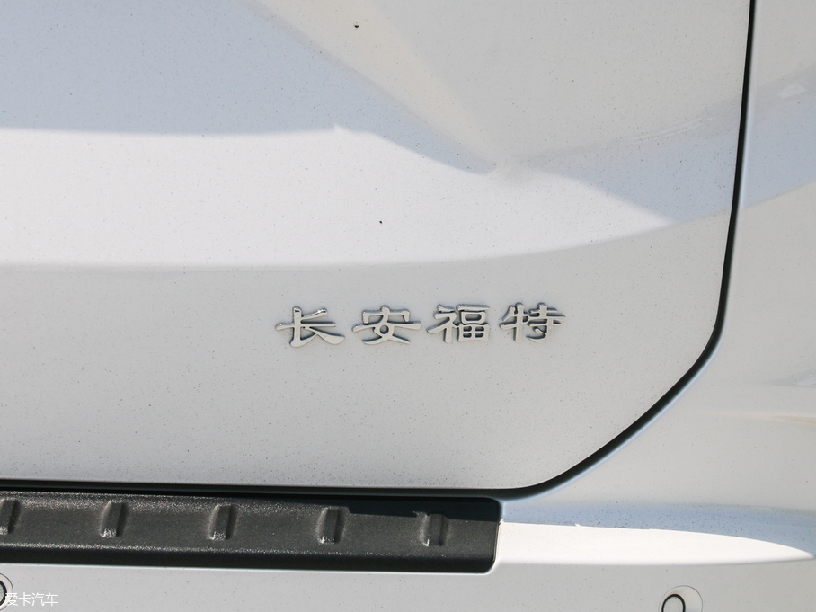 2020J EcoBoost 330 ST 7