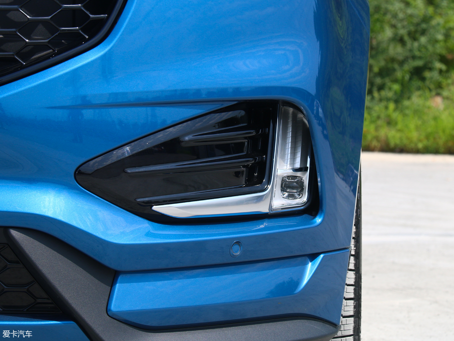 2020J EcoBoost 330 ST 7