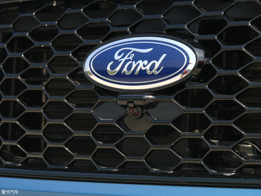 2020J EcoBoost 330 ST 7