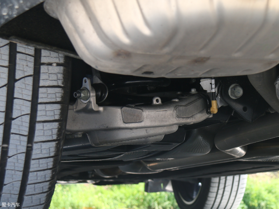 2020J EcoBoost 330 ST 7