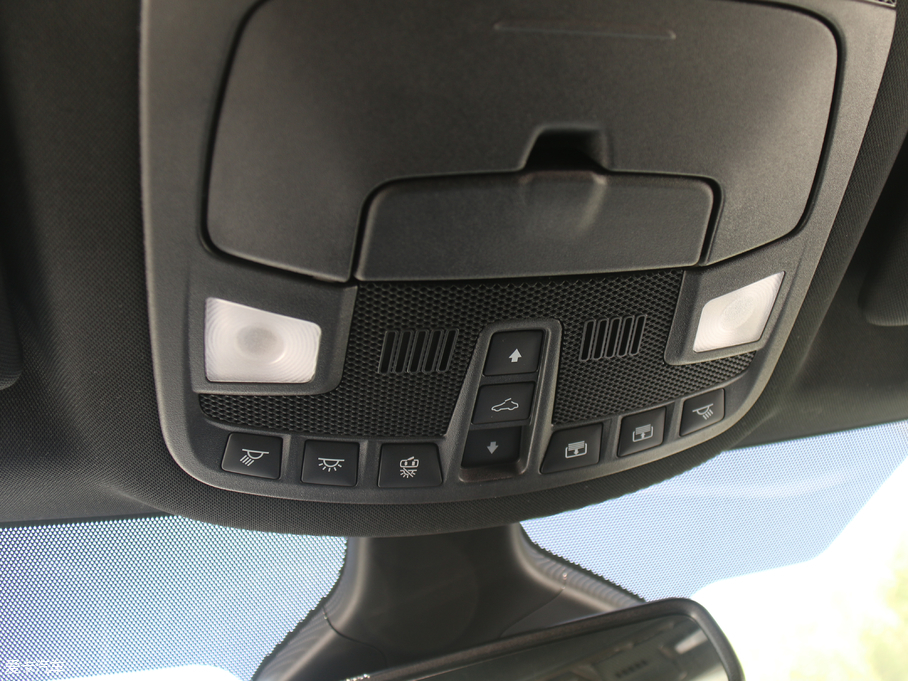 2020J EcoBoost 330 ST 7