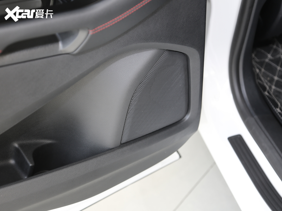 2020J EcoBoost 245 ST-Line 7