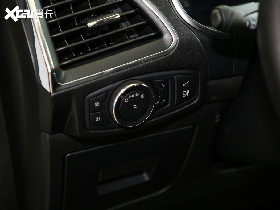 2020J EcoBoost 245 J 7