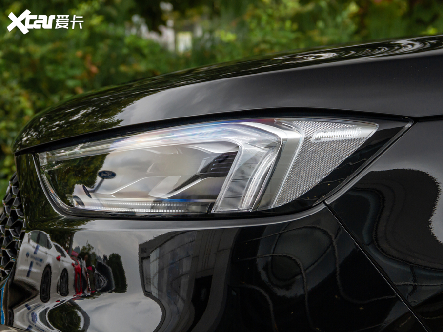 2020J EcoBoost 245 ST-Line 5