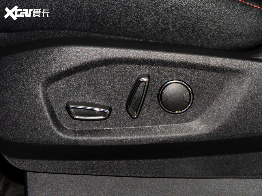 2020J EcoBoost 245 ST-Line 5