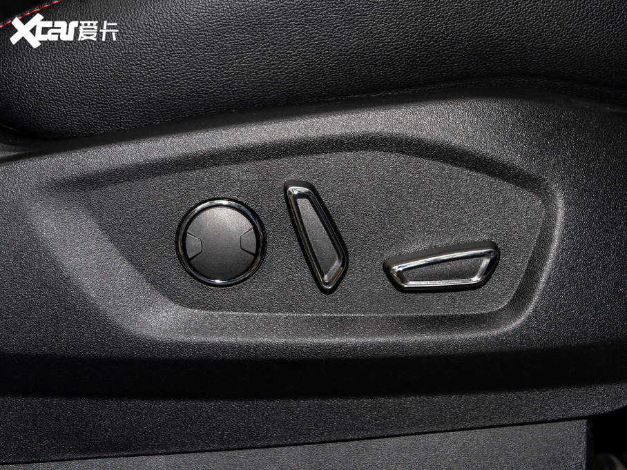 2020J EcoBoost 245 ST-Line 5