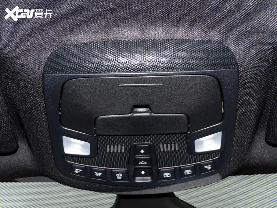 2020J EcoBoost 245 (q)ST-Line 5