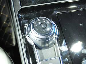 2020EcoBoost 245 ST-Line 7 п؅^