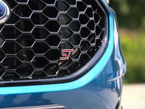 2020EcoBoost 330 (q)ST 7 (x)(ji)^