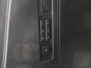 2020EcoBoost 330 ST 7 g