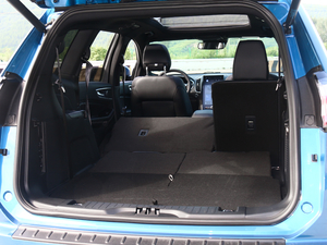 2020EcoBoost 330 ST 7 g