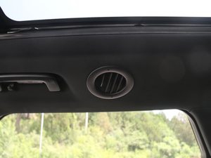 2020EcoBoost 330 ST 7 g